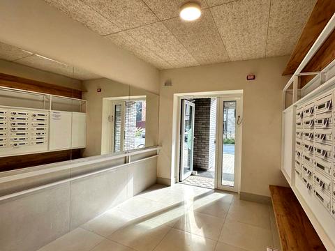 квартира за адресою 24 Серпня вул., 11