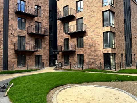 квартира за адресою 24 Серпня вул., 11