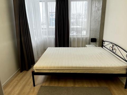 квартира за адресою Салютна вул., (Будинок 02301-02303)