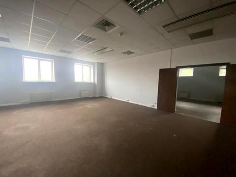 комерційна за адресою Святослава Хороброго вул. (Чкалова), 27