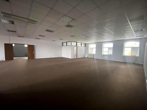 комерційна за адресою Святослава Хороброго вул. (Чкалова), 27