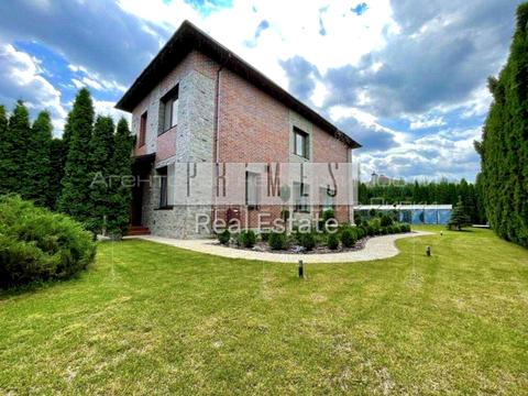 дом по адресу Спортивна