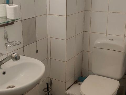 комерційна за адресою Богдана Гаврилишина вул. (Ванди Василевської), 11