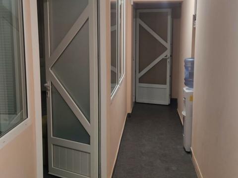 комерційна за адресою Богдана Гаврилишина вул. (Ванди Василевської), 11