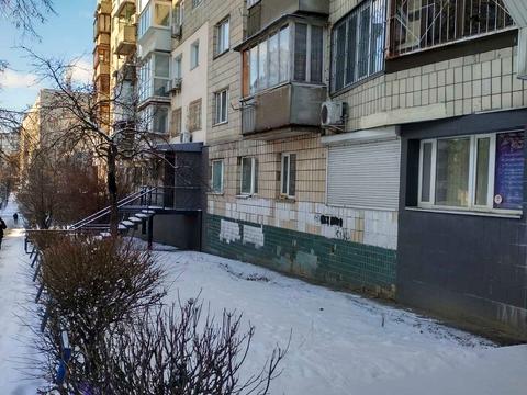 комерційна за адресою Богдана Гаврилишина вул. (Ванди Василевської), 11