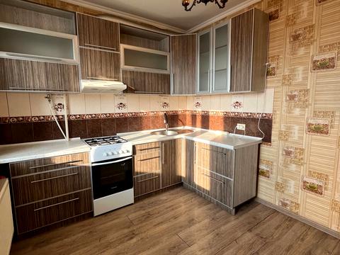 квартира за адресою Чернігів, Курсанта Єськова вул., 14-Б