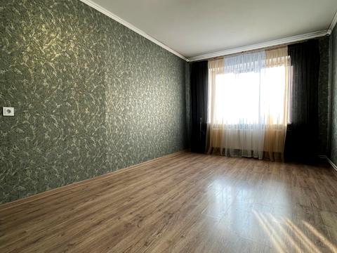 квартира за адресою Чернігів, Курсанта Єськова вул., 14-Б