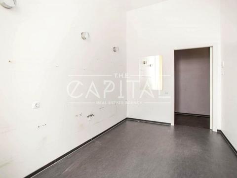 комерційна за адресою Оболонська набережна вул., 1