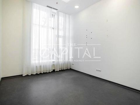 комерційна за адресою Оболонська набережна вул., 1