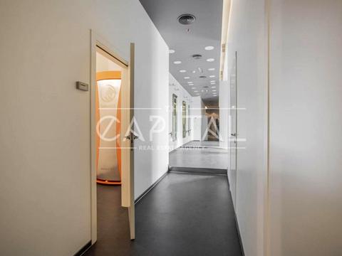 комерційна за адресою Оболонська набережна вул., 1