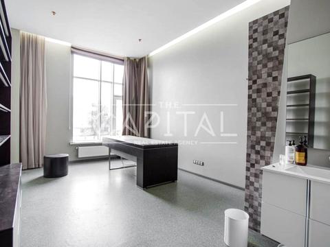 комерційна за адресою Оболонська набережна вул., 1