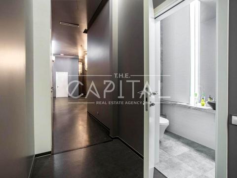 комерційна за адресою Оболонська набережна вул., 1