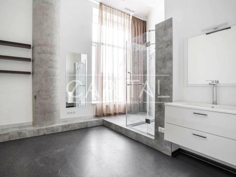 комерційна за адресою Оболонська набережна вул., 1