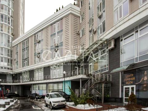 комерційна за адресою Оболонська набережна вул., 1