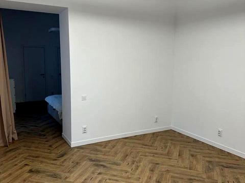 квартира за адресою Мирона Тарнавського вул. (Кутузова), 74а