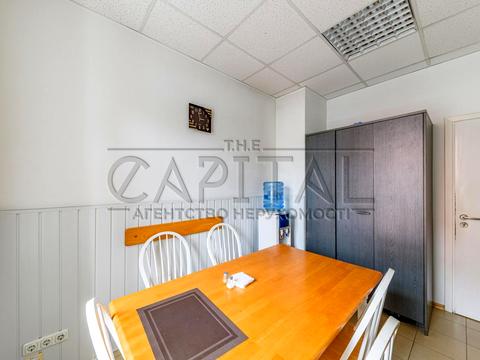 коммерческая по адресу Саксаганского ул., 42