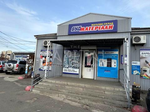 комерційна за адресою Центральна вул., 12А