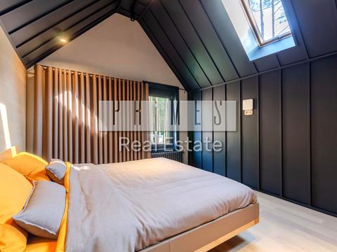 будинок за адресою Набережна вул.