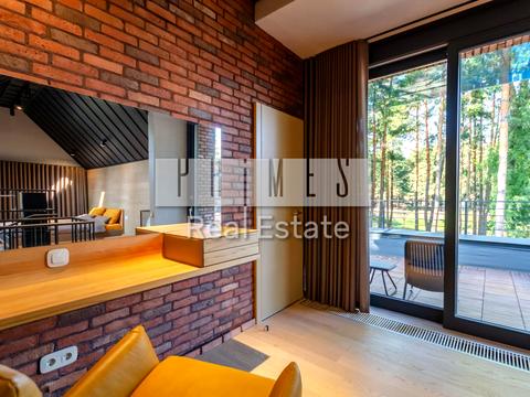 будинок за адресою Набережна вул.