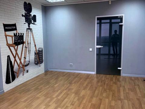 комерційна за адресою Володимира Івасюка просп. (Героїв Сталінграду), 2-Д