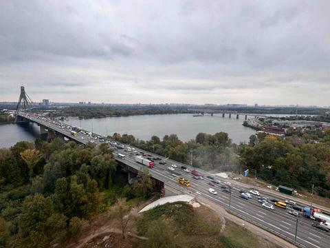 комерційна за адресою Володимира Івасюка просп. (Героїв Сталінграду), 2-Д
