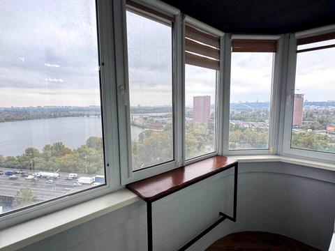 комерційна за адресою Володимира Івасюка просп. (Героїв Сталінграду), 2-Д