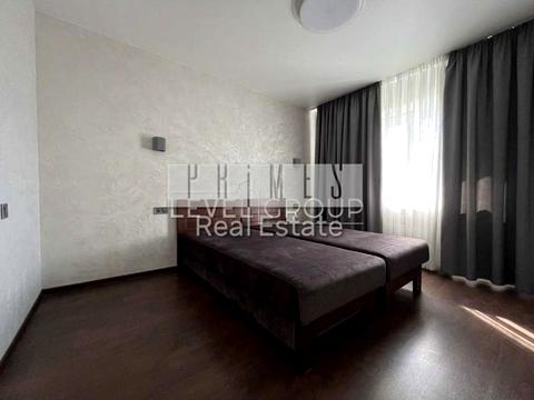 будинок за адресою Гідності вул. (Жертв Революції), 18