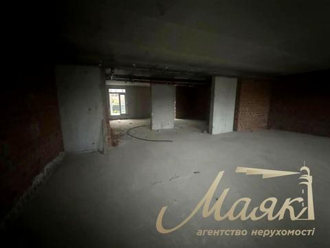 комерційна за адресою Метрологічна вул., 60