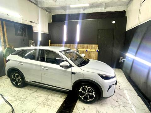 комерційна за адресою Академіка Янгеля вул., 42