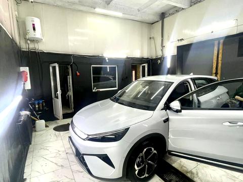 комерційна за адресою Академіка Янгеля вул., 42