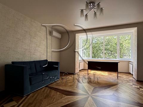 квартира за адресою Незалежності бульв. (50 років Жовтня), 10