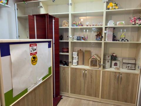 комерційна за адресою Лесі Українки бульв., 2б