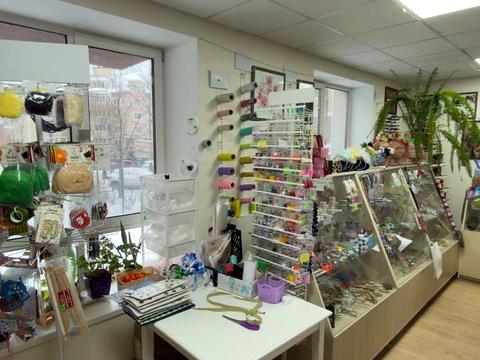 комерційна за адресою Лесі Українки бульв., 2б