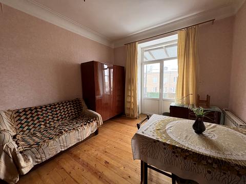 квартира за адресою Героїв Крут вул. (12 Квітня), 1/5