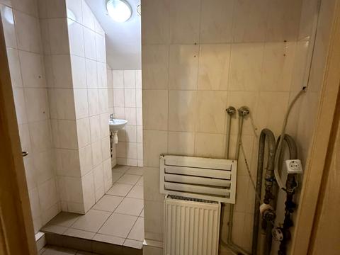 комерційна за адресою Вишгородська вул., 45-Г