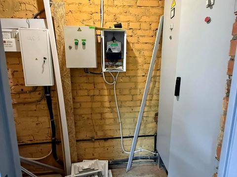 комерційна за адресою Вишгородська вул., 45-Г