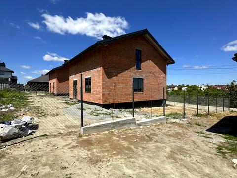 будинок за адресою с. Наварія, Яремчука