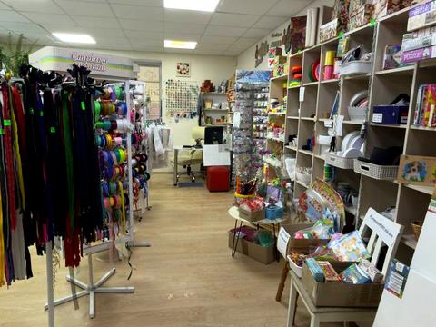 комерційна за адресою Лесі Українки бульв., 2б