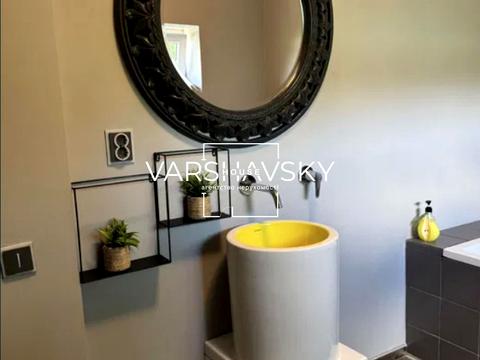 дом по адресу Синеозёрная ул.