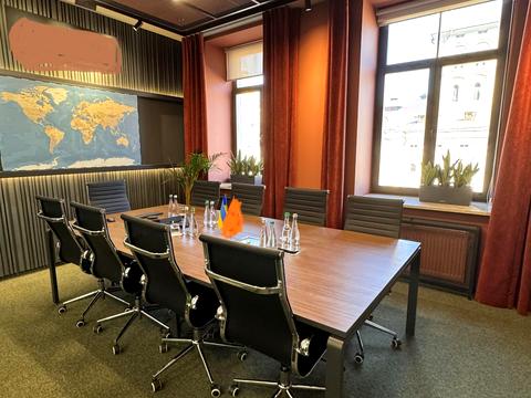 коммерческая по адресу Богдана Хмельницкого ул., 17