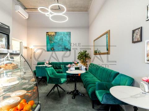 комерційна за адресою Андрія Верхогляда вул. (Михайла Драгомирова), 16