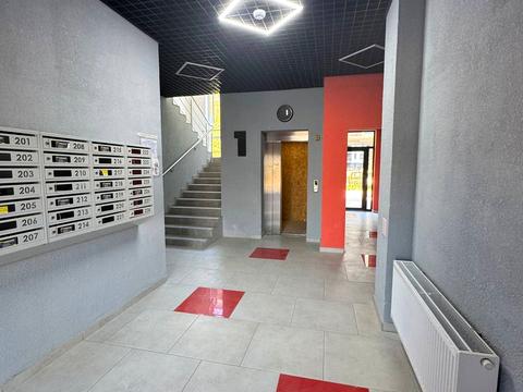 комерційна за адресою Щирецька вул., 36