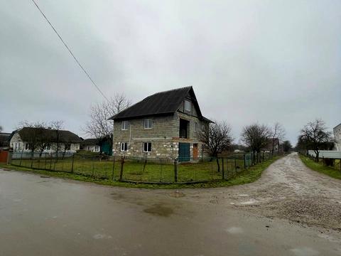 дом по адресу світанкова, 12