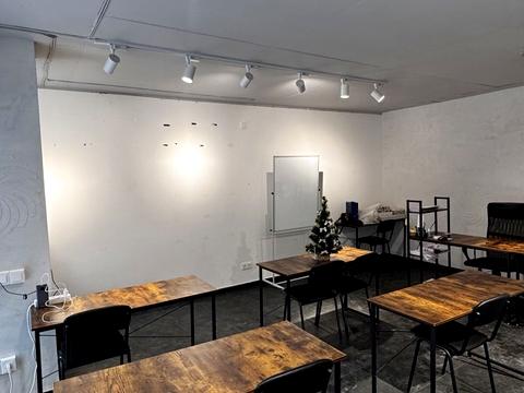 комерційна за адресою Малоголосківська вул., 37