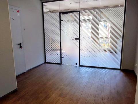 комерційна за адресою Костянтинівська вул., 2а