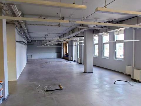 комерційна за адресою Костянтинівська вул., 2а