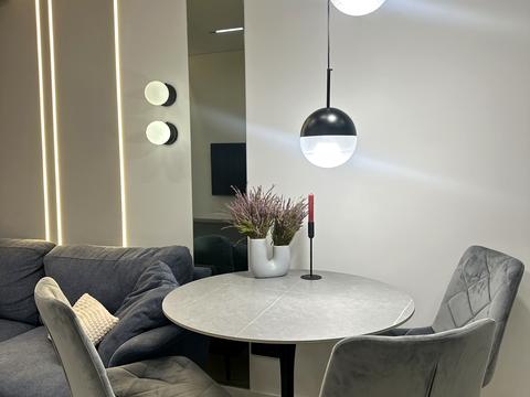 квартира за адресою Салютна вул., (Будинок 03801-03901)