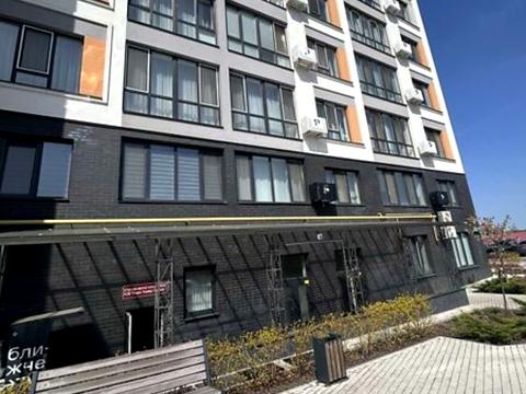 комерційна за адресою І. Богуна вул., 27-В