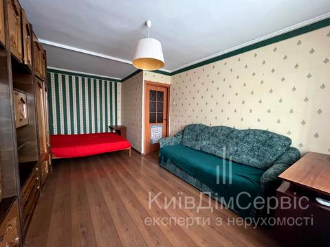 квартира за адресою Київ, Червоної Калини просп. (Володимира Маяковського), 8-В