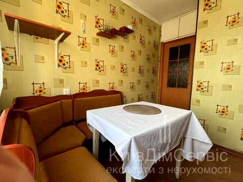 квартира за адресою Київ, Червоної Калини просп. (Володимира Маяковського), 8-В